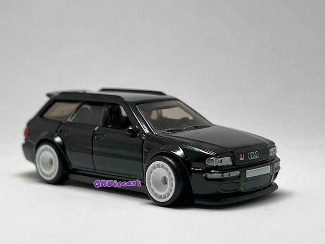1/64 audi avant rs2 カスタム il_1080xN.4451682969_16yt.jpg
