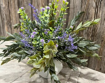 Lavender Floral Arrangement for Home Decor | farmhouse floral decor | floral centerpiece | purple floral arrangement | Summer floral