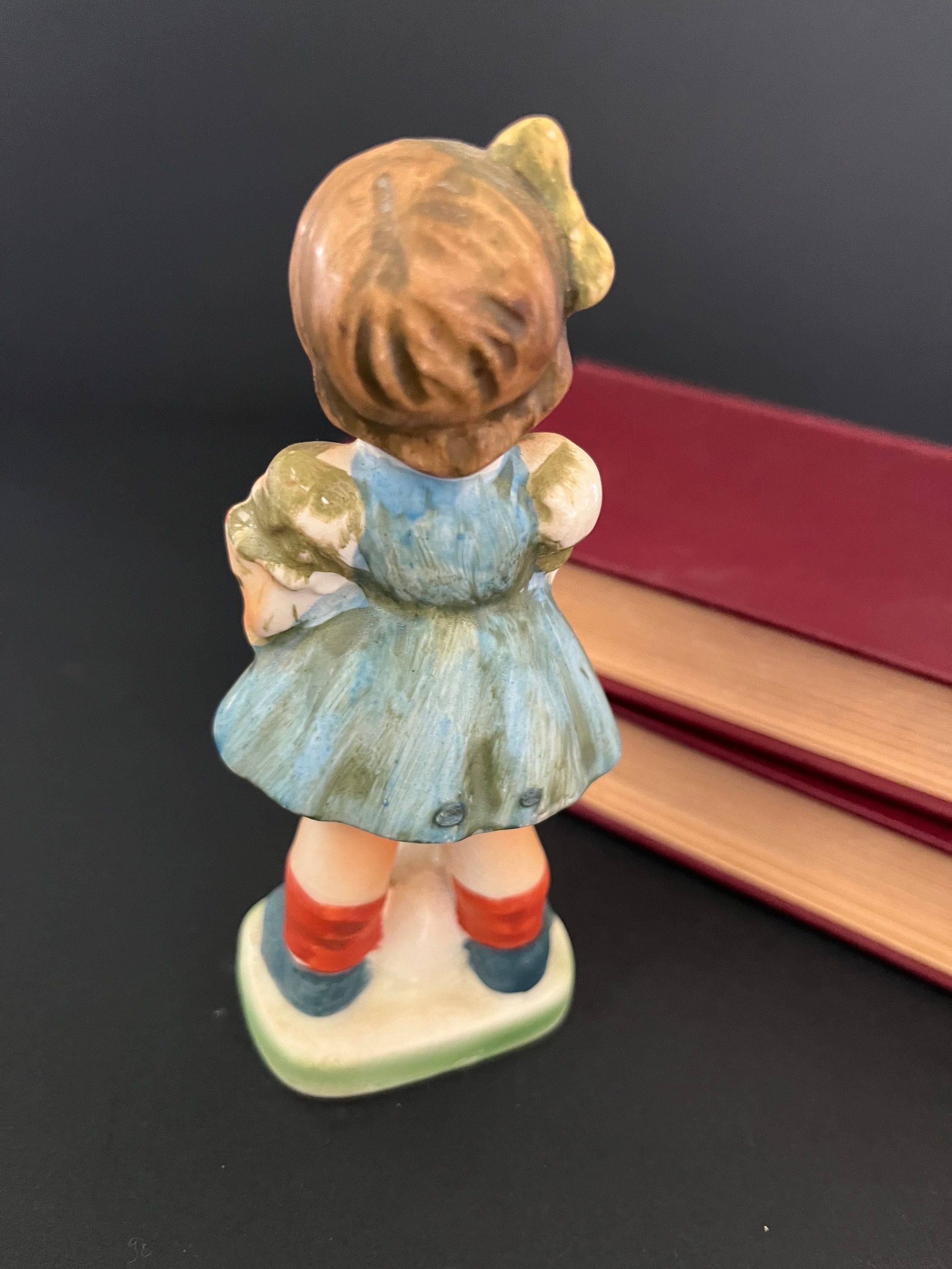 Month of April Little Girl Ceramic Figurine by Pioneer Merchandise Co N ...