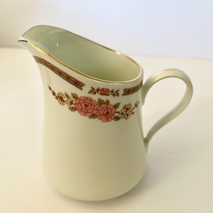 Cream Pitcher, 1980s or pre 80s Floral Pink Mist Fairfield Fine China Yung Shen Creamer Jug, White with Gold Trim & Pink Floral Highlights