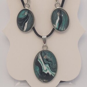Cabochon Pendant Necklace & Earrings Set – Metallic Swirls   #083