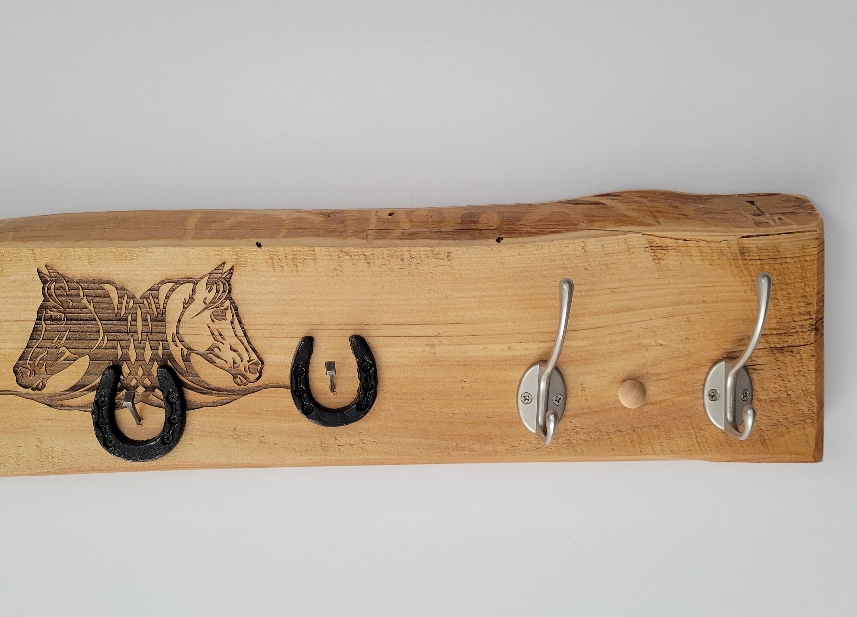 Handcrafted Cedar Wood Coat Rack Keyholder 4 Silver Hooks Horseshoe