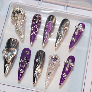 Purple gothic crossbones y2k press on nails luxury bejeweled Chrome nails fake Halloween party nails gorgeous goth nails