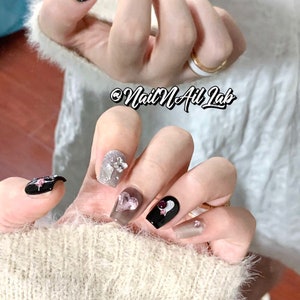 Black & pink silver press on nails luxury bejeweled nails short nails Halloween party nails concert musical festival nails