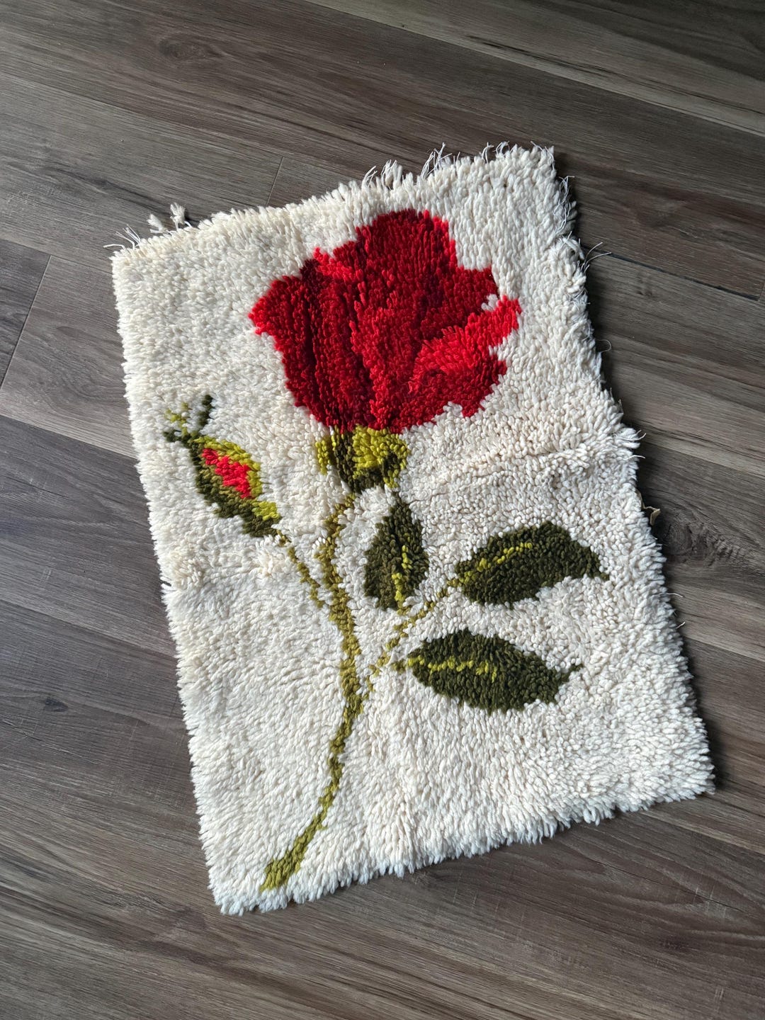 Vintage Finished Latch Hook Rose Rug, Decorative Rug, Roses Decor - Etsy