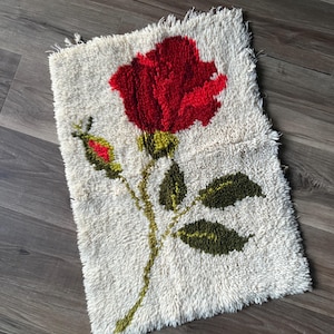 Vintage Finished Latch Hook Rose Rug, Decorative Rug, Roses Decor
