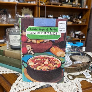 Vintage 1969 ‘Favorite Recipes of America: Casseroles’ Cookbook, Cook Books