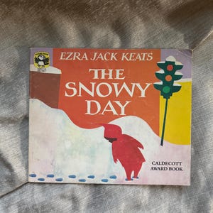 Vintage 1977 ‘The Snowy Day’ by Ezra Jack Keats, Vintage Children’s Books, Paperback Books