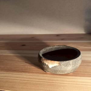 Small Japanese Bonsai Pot with White Glaze | Vintage Three-Foot Ceramic Planter | 1970s–1990s