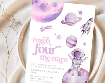 Mall för inbjudan till 4-årsdag för rymden, redigerbart tema för flickas fjärde fest, digital Canvas utskrivbar nedladdning, astronaut PS