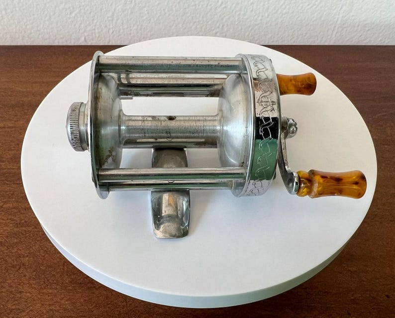 Moulinet De Pêche Vintage Pflueger Skilcast N°1953, Récupération Niveau (bon état)