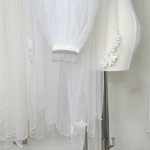 Lace wedding veil,Lace applique chapel bridal veil,Fingertip Veil,Bridal veil,Tulle Cathedral Veil,Blusher Veil,Wedding Headpiece