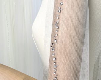 Rhinestones Edge Veil,Elegant Fingertip Veil,Blusher Wedding Veil,One Tier Veil,Veil With Comb,Soft Tulle Cathedral Veil