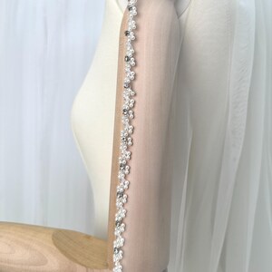 Pearl Wedding Veil,Bridal veil, Wedding veil,Pearl trim veil,Chapel bridal Modern Fingertip Veil,Beaded edge veil