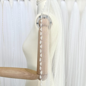 Pearls Edge Bridal Veil,Sparkle bridal veil,Beaded Veil, Fingertip Veil, Cathedral Veil,Pearl Beaded Wedding Veil,Pearl Beaded Veil