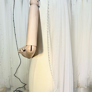 Wedding Veil,Beaded Wedding Veil,Ivory Veil,beaded edge veil,pearl veil,cathedral pearl veil,Crystal Beaded Veil,