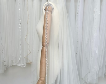Pearls trim veil,Pearl Sequins Bridal Veil,Beaded Sequins Edge Modern Wedding Veil,Ivory Cathedral Veil,Elegant Beads Trim Veil