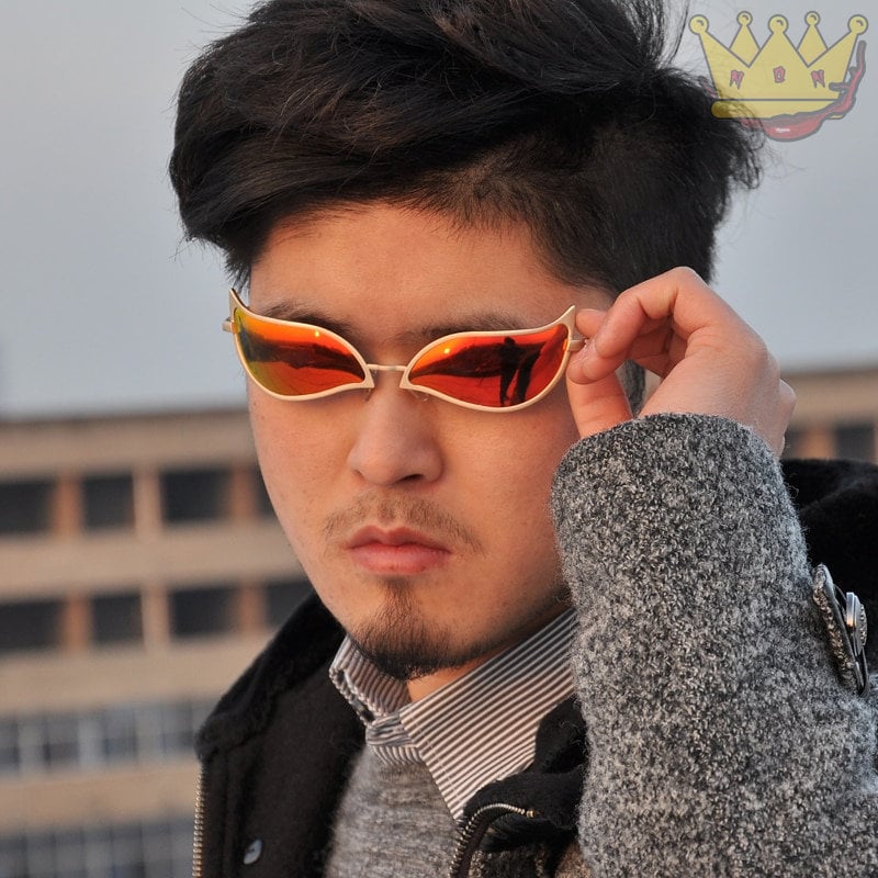 Vintage Trendy Mens Sunglasses For Cosplay Donquixote Doflamingo One Piece  Design With UV400 Metal Pipe Frames From Ericgordon, $13.16