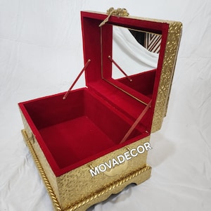 Moroccan Brass Jewelry Box with Mirror – Handcrafted Decorative Chest – Vintage Style Storage Box