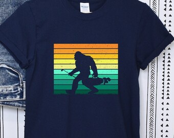 Big Foot Golf Shirt, Big Foot tshirt,Golfer Shirt,Retro Shirt,Funny Sasquatch Shirt,Unisex tee,Funny Big Foot Shirt,Perfect Gift for Golfers
