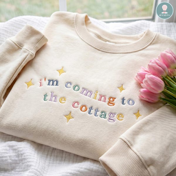 Camisa bordada "I'm Coming To The Cottage", sudadera romántica de hockey, regalo moderno para fanáticos del hockey, cuello redondo con bordado de la película Rivalry.