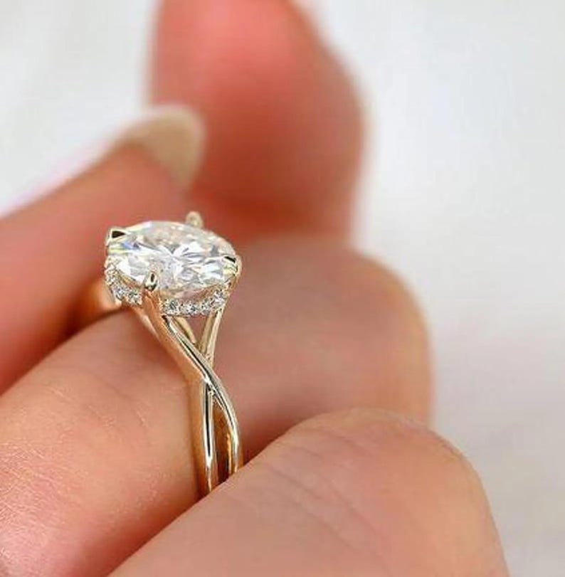 Oval Cut Moissanite Engagement Ring in Solid 14k Yellow Gold Split ...