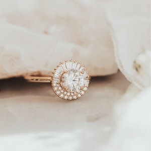 Round Cut Moissanite Engagement Ring Art Deco Ring 14K Rose Gold Ring Wedding Ring For Her Handmade Jewelry Halo Anniversary Ring For Women