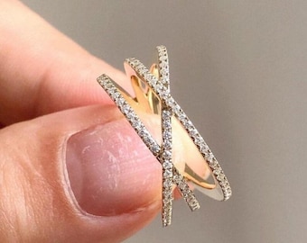 Criss Cross Wedding Band, Crossover Round Cut Colorless Moissanite Engagement Ring, Half Eternity band, 14K Solid Yellow Gold Stackable Band