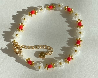 Sayapatri Bracelet - Beaded Bracelet | Minimalist Bracelet | Flower Patterned bracelet | Bracelet for everyday look | Simple Bracelets