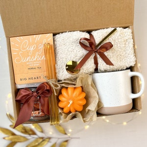 Hygge Gift Box for Women: Cozy Socks, Mug, Candle & Treats