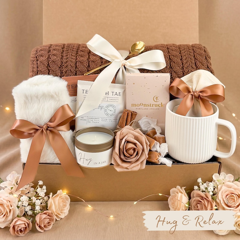 Happy Mother's Day Gift Box With Blanket, Gift for Mom, Mother's Day ...