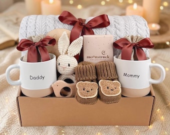 New Mom Gift Box, Baby Shower Gift for Parents, Newborn Gift Box, New Parents Gift, Personalized Baby Gift, Mommy Daddy Cups, Neutral Baby