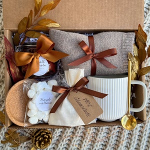 Autumn gift box, hygge gift, fall gift idea, Thankful gift basket, Birthday gift, Gift for women, personalized gift, Sympathy gift basket