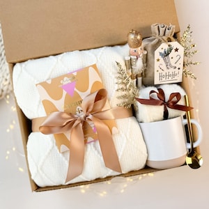 Hygge Gift Box: Cozy Blanket, Mug, Chocolate, Nutcracker