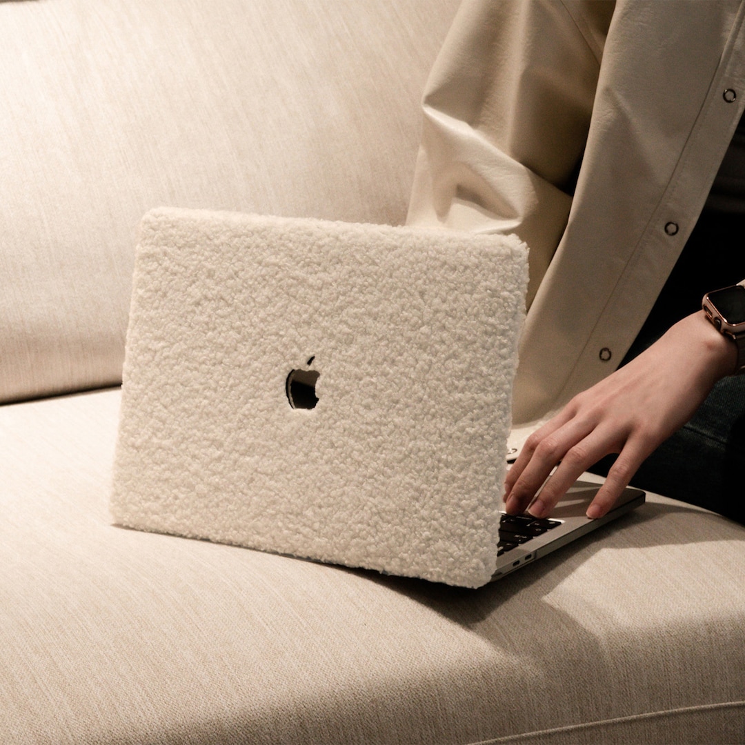 White Fluffy Teddy Case MacBook Pro 13M1 macbook pro 14 inch - Etsy France