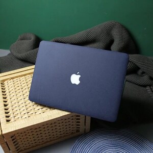 Modern Navy Blue Giant Pebble Leather Texture Case MacBook Pro 13 M1 ...