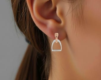 Gepersonaliseerde stijgbeugel voor paardensport sterlingzilver en roségouden oorbellen