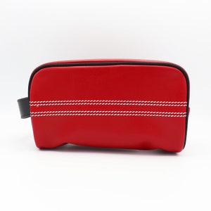 Kulturbeutel | Kulturbeutel im Cricket Ball Stil | Sportliche Reisetasche für Cricketer