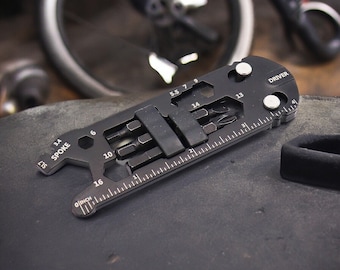 パーソナライズされたコンパクトな自転車用マルチツール | プレゼンテーションボックス付きサイクリングギフト