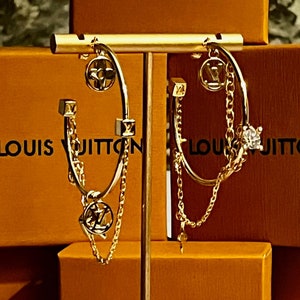 Chic LV Chain & Blossom Gold Tone Hoop Earrings