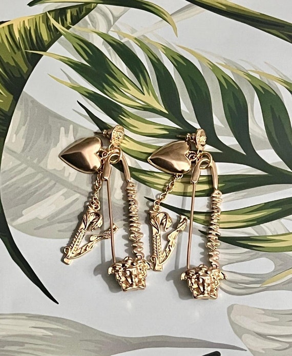 Versace medusa safety pin Gem