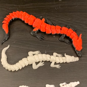 Articulated Royal Dragon/Moving Joints + Legs/Desk Toy/Fidget Toy/Gift 3D Printed!