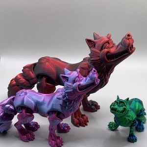 Articulated Wolf/Flexi-Wolf/Moveable Joints/Desk Toy/Fidget Toy/Kids Toy/Stocking Stuffer/3 Sizes/Multiple Colors/3d Printed!