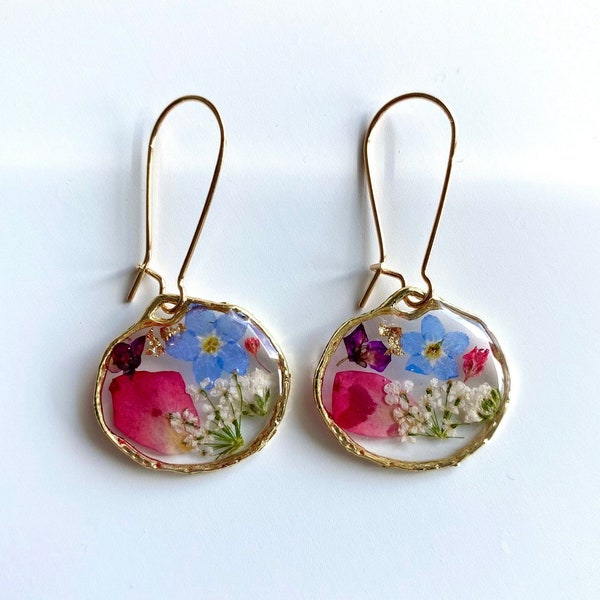 Pressed Forget me Not Flower earrings, Pressed flower epoxy resin earrings, Floral dangle drop earrings, Flower Earrings