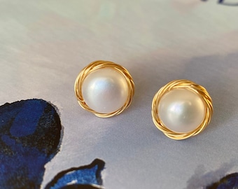 Pendiente de nido de pájaro perla de agua dulce, oro de 14k, pendiente envuelto en alambre, pendiente barroco, elegante, delicado y de estilo minimalista,