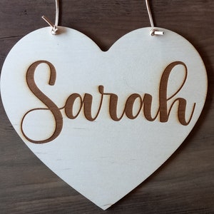 Personalisierter Schriftzug Name auf einem Holzherz / verschiedene Größen / Herz aus Holz mit Name / personalisiert Hochzeit / 48 Schriften Bild 5