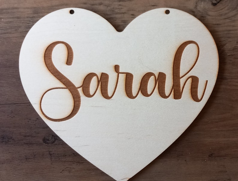 Personalisierter Schriftzug Name auf einem Holzherz / verschiedene Größen / Herz aus Holz mit Name / personalisiert Hochzeit / 48 Schriften Bild 6