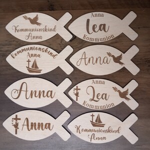 Platzkarte Kommunion personalisiert mit Namen, Tischdeko aus Holz, Konfirmation, Taufe, Firmung, Hochzeit, 13 Größen, 48 Schriften