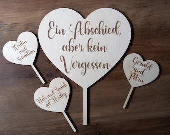 Holz Herzen mit Gravur für Grabgesteck, Trauerkranz, Pflanzenstecker, Blumenstecker, In stillem Gedenken, Personalisiert 48 Schriften