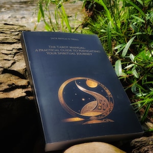 Il Manuale dei Tarocchi: una guida pratica per orientarsi nel tuo viaggio spirituale / Ebook / 272 siti